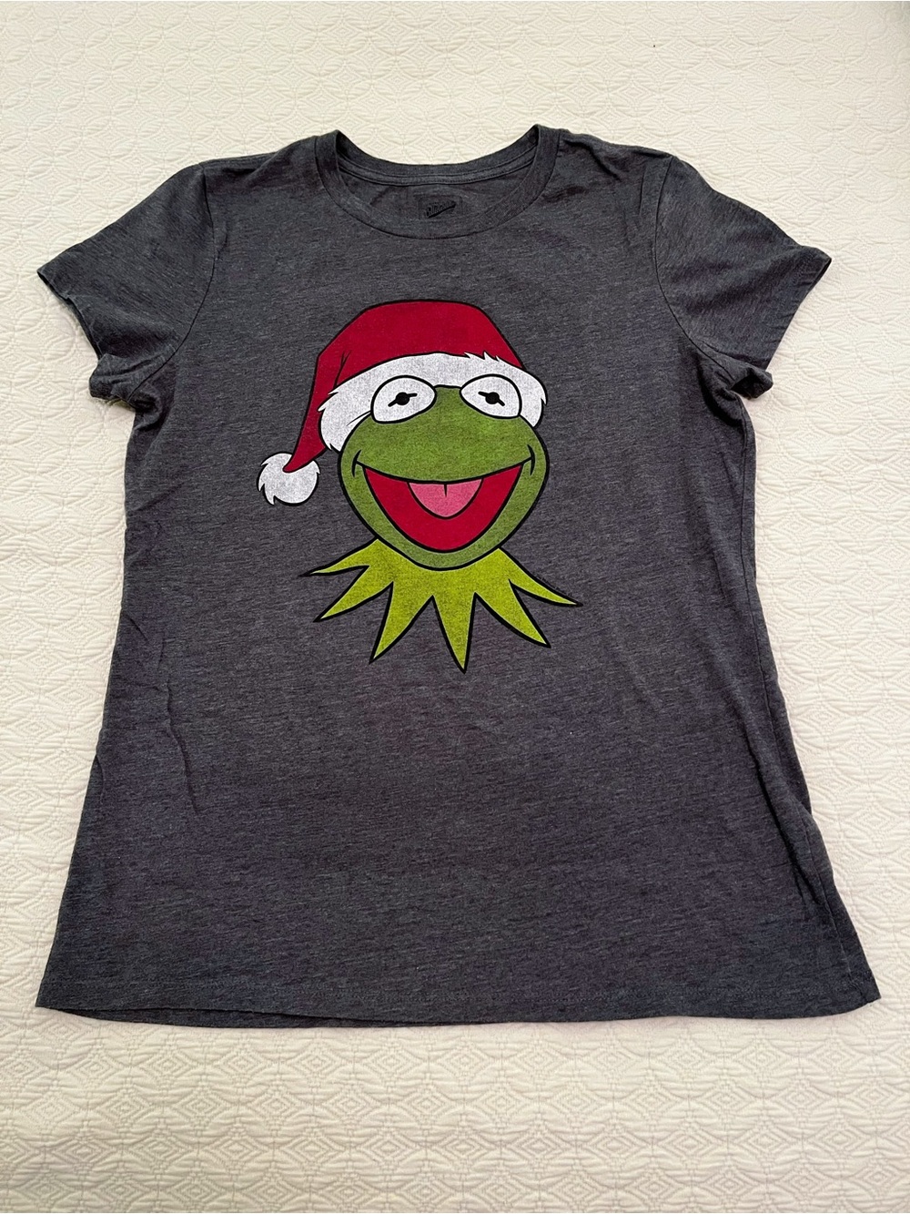Old Navy Disney Muppets Kermit Santa Claus Christmas T-Shirt (size Large)